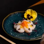 sashimi-vieira-prato-elegante